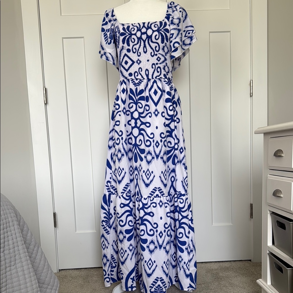 Elegant Blue and White Patterned Dress